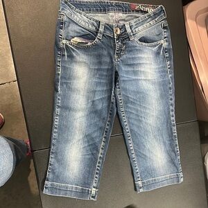 44.  Anne flag jean’s attitude knee length petal pushers size 38 (Portugal)